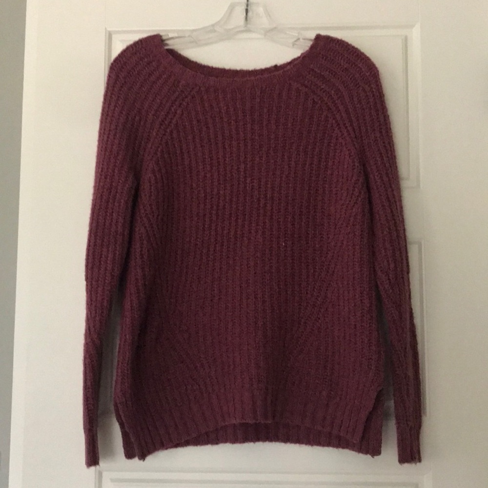 Pink/maroon sweater